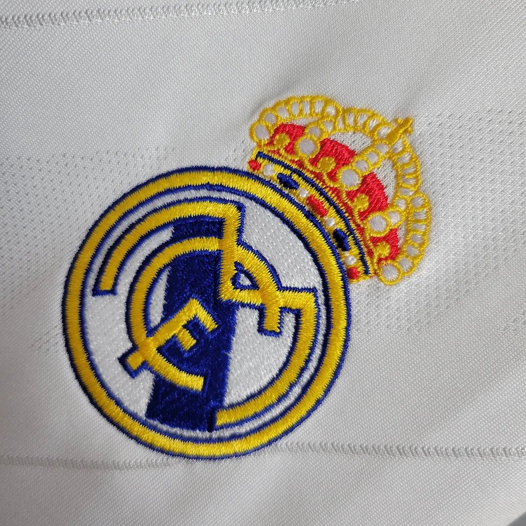 Real Madrid 2017 L/S Home Shirt - Image 6