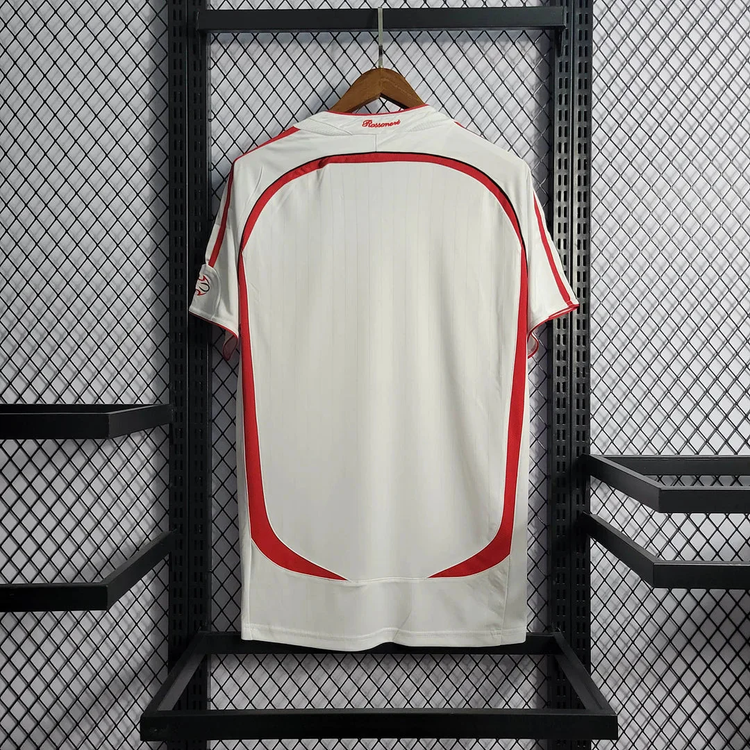 AC Milan 2006 UCL Away Shirt - Image 3