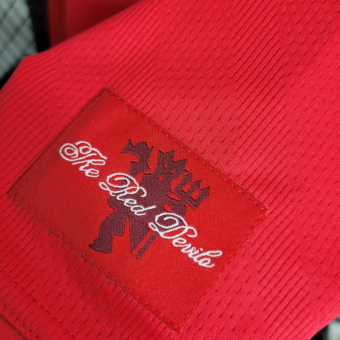 Man United 2007 L/S UCL Home Shirt - Image 9